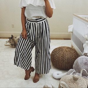 Wide leg white and black pants